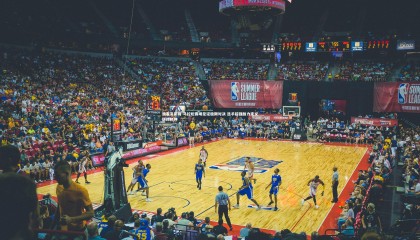 澳客足彩网-马拉松赛场见证极限对决 选手超强耐力定义拼搏精神